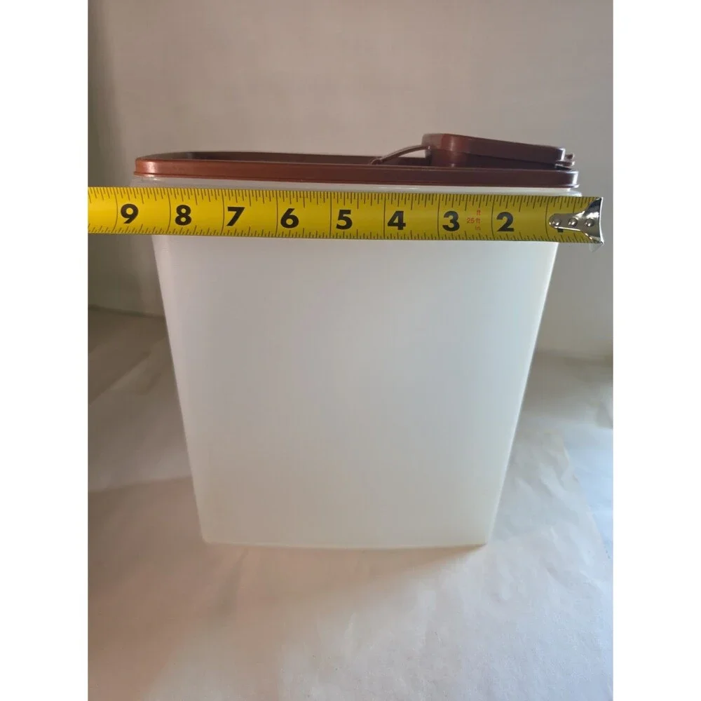 Vintage Large Tupperware Cereal Keepers 1588-3 W/Lid  Brown Storage